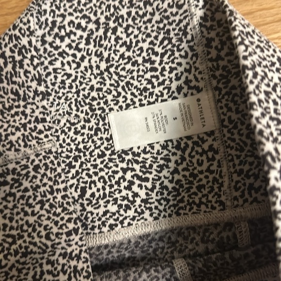 Athleta ULTIMATE STASH HIGH RISE 7/8 TIGHT - Picture 8 of 9